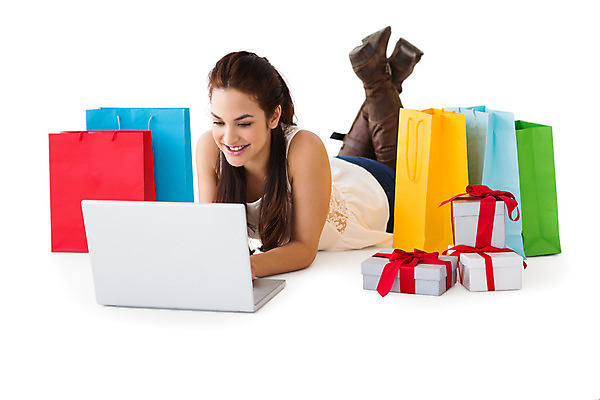 포토 JPG 해외이미지 여자 행복 크리스마스장식 산타모자 갈색머리 선물 한명 사람 20대 성인 장식 노트북 쇼핑 쇼핑백 크리스마스트리 장식볼 흰배경 온라인쇼핑 전자상거래 성인여자한명만 해외202004 해외포토 모자_잡화 1 헤어스타일 감정 백그라운드 크리스마스 가방 청년 전자제품 흰색 온라인 여자한명만 성인여자만 파일형식