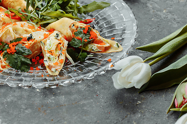 포토 JPG 해외이미지 전통 접시 음식 조각 백그라운드 잎 오렌지 디저트 건강 어류 요리 사람없음 빨간색 식당 식사 저녁식사 샐러드 튀김 덮개 흰색 신선 뜨거움 고급 맛 아침식사 허브 해산물 준비 롤 연어 버터 팬케이크 점심식사 러시아인 얇은 캐비아 핸드메이드 맛있는 해외포토 서양인 식물 식기 컬러 컨셉 과일 식재료 케이크 상점 수중동물 뚜껑 파일형식 이미지허브