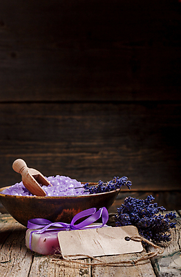 포토 JPG 해외이미지 꽃 건강 사람없음 목재 치료 꼬리표 라벨 보라색 스파 목욕 시골 제비꽃 묘사 국자 휴양지 아로마 소금 비누 아로마테라피 테라피 라벤더 고체 구성 돌봄 해외포토 나무 식물 컬러 재료 의학 모션 주방용품 프레임 위생용품 뷰티 청결 장소 허브 파일형식 이미지허브