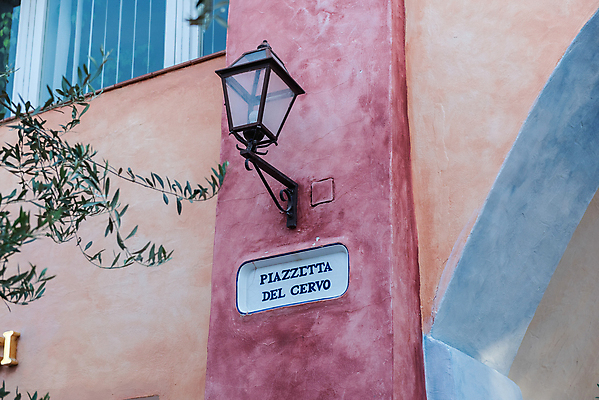 포토 JPG 해외이미지 디자인 유럽 여행 가로등 비즈니스 건축양식 휴가 거리 주택 사람없음 건물 장식 도시풍경 유행 세일 상점 이탈리아 램프 도시 화려 고급 지중해 사인 진열장 타운 소매 스타일 해외포토 건축물 공공시설 건축 나라 바다 컨셉 조명 풍경 파일형식 이미지허브