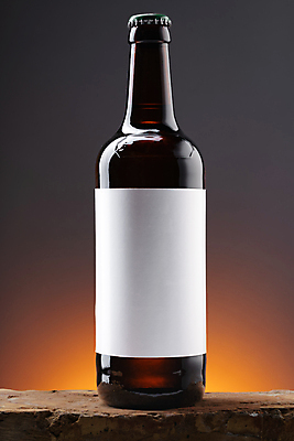 포토 JPG 해외이미지 실내 사람없음 맥주병 한병 목업 해외포토 1 술병 맥주 내부 병_담는 파일형식 이미지허브