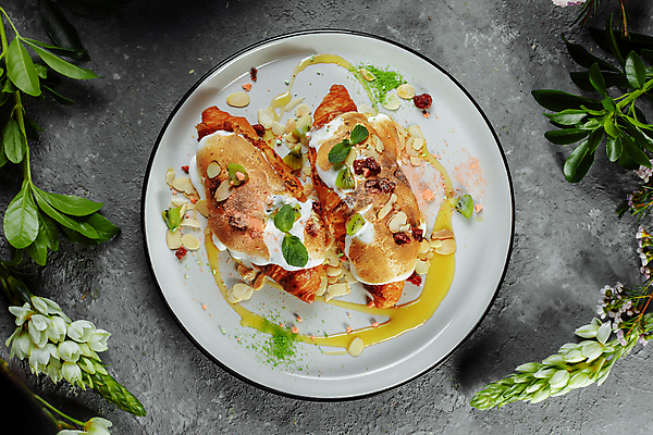 포토 JPG 해외이미지 전통 접시 음식 백그라운드 탁자 아침 디저트 요리 사람없음 목재 갈색 노란색 초콜릿 식사 펼침 카페 빵집 껍질 흰색 신선 황금 달콤 맛 아침식사 설탕 굽기 먹기 크림 오브젝트 시럽 와플 프랑스어 점심식사 고립 단절 번 페스츄리 핸드메이드 캐러멜 맛있는 해외포토 주간 나무 문자 식기 빵 컬러 가구 컨셉 재료 모션 상점 구이 파일형식 이미지허브