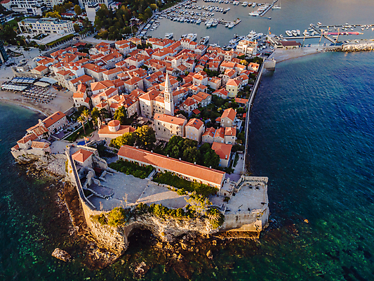 포토 JPG 해외이미지 유럽 바다 섬 여행 건축양식 휴가 휴식 파노라마 사람없음 야외 건물 이탈리아 도시 지중해 타운 항공촬영 구시가지 몬테네그로 조감도 해외포토 건축물 건축 나라 뷰포인트 컨셉 촬영기법 파일형식 이미지허브