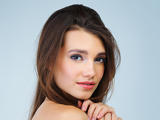 포토 JPG 해외이미지 응시 여자 한명 상반신 성인 뷰티 성인여자한명만 해외포토 1 시선 사람 여자한명만 성인여자만 파일형식 이미지허브