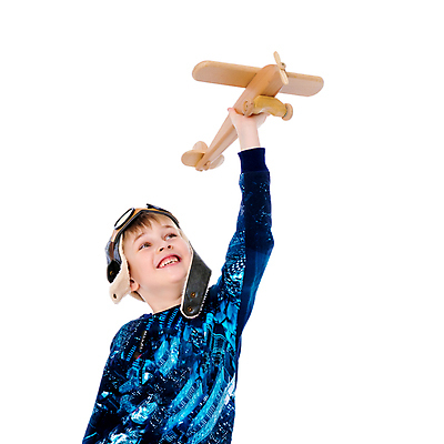 포토 JPG 해외이미지 1 라이프스타일 손 행복 안경 어린이 여행 컨셉 상상 놀이 하늘 휴가 비행기 아이디어 한명 사람 소년 목재 파란색 장난감 기쁨 꿈 자유 게임 헬멧 파일럿 항공 복고 공상 풍선 대패 해외포토 나무 직업 잡화 남자 감정 컬러 재료 항공교통 대중교통 생활 신체부위 보호장비 파일형식 이미지허브
