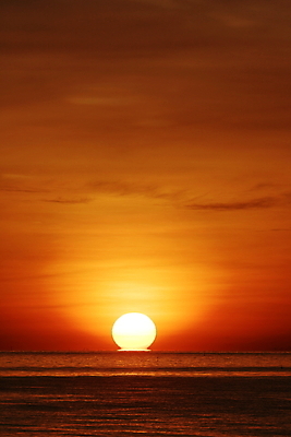 포토 JPG 해외이미지 계절 실루엣 모래 파도 바다 여행 오렌지 자연 벽지 하늘 아침 휴식 사람없음 빛 컬러풀 햇빛 태양 뷰티 반사 카메라 일출 맑음 일몰 봄 새벽 황금 디지털카메라 저녁 휴양지 카이로 수평선 해외포토 주간 자연요소 컬러 컨셉 과일 날씨 촬영기법 이집트 전자제품 노을 장소 야간 생태계 파일형식 이미지허브