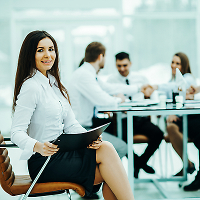 포토 JPG 해외이미지 직업 종이 음료 비즈니스 사업가 성공 회의 협력 여러명 금융 노트북 업무 작업 그룹 결과 계획 토론 계약 보고서 경영자 리더 문서 진행 경영 지원 브레인스토밍 해외포토 다수 컨셉 사람 경제 전자제품 파일형식 이미지허브