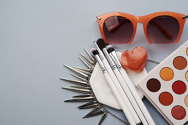 포토 JPG 해외이미지 사람없음 세트 선글라스 뷰티 화장품 오브젝트 아이섀도 메이크업브러쉬 해외포토 안경 붓 파일형식 이미지허브