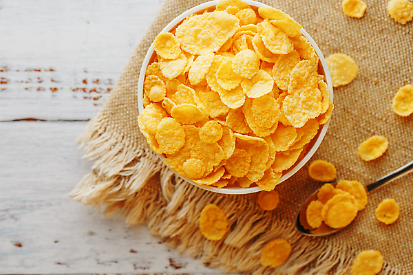 포토 JPG 해외이미지 백그라운드 사람없음 숟가락 사발 달콤 아침식사 시리얼 건강식 나무탁자 해외포토 음식 탁자 수저 식사 사기그릇 맛 파일형식 이미지허브