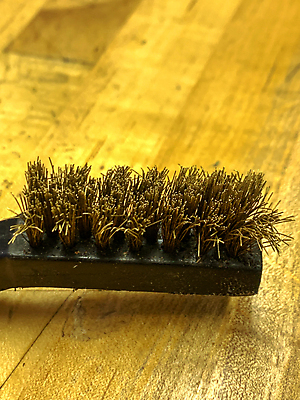 포토 JPG 해외이미지 손 산업 백그라운드 가정 손잡이 사람없음 목재 노란색 금속 검은색 장비 기구 공구 붓 업무 원형 거친 그릴 플라스틱 철 오브젝트 싱글 질감 철사 광택 고립 놋쇠 찰과상 해외포토 도형 나무 컬러 재료 재질 주방용품 신체부위 도구 작업 상처 파일형식 이미지허브