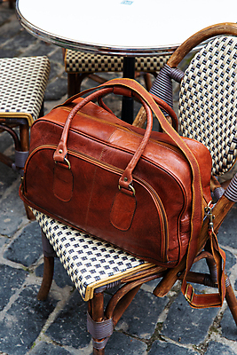 포토 JPG 해외이미지 직업 손 디자인 남자 유럽 여행 백그라운드 서류가방 가방 비즈니스 배낭 거리 서기 사람없음 사무실 유행 여행가방 검은색 핸드백 짐 도시 업무 비즈니스맨 화려 지갑 고급 우아함 주머니 가죽 오브젝트 수납 경영 스트랩 스타일 해외포토 잡화 나라 컬러 컨셉 모션 사람 신체부위 작업 직장인 파일형식 이미지허브