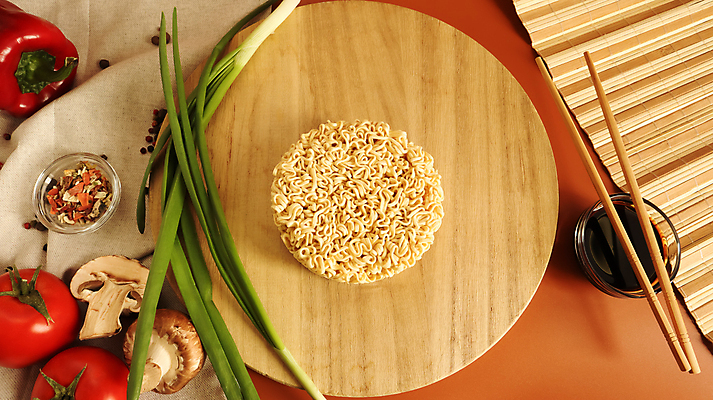 포토 JPG 해외이미지 전통 접시 아시아 음식 백그라운드 토마토 채소 재료 젓가락 태국 탁자 양파 파스타 건강 요리 동양인 사람없음 빨간색 초록색 주방 일본 식사 저녁식사 중국 버섯 신선 면 양념 사발 맛 수프 정상 먹기 향신료 속도 국수 매움 후추 점심식사 순간 채식주의자 맛있는 해외포토 식기 나라 컬러 가구 컨셉 모션 서양음식 수저 인종 면류 사기그릇 채식 향미료 파일형식 이미지허브