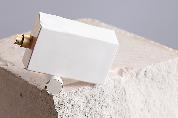 포토 JPG 해외이미지 회색배경 실내 사람없음 뷰티 돌_바위 오브젝트 공병 향수병 목업 해외포토 백그라운드 내부 회색 향수 병_담는 파일형식 이미지허브