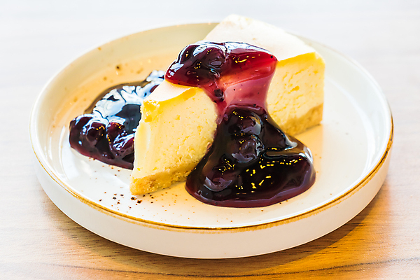 포토 JPG 해외이미지 접시 열매 음식 조각 백그라운드 과일 디저트 치즈 사람없음 빨간색 케이크 빵집 흰색 신선 달콤 맛 굽기 크림 블루베리 페스츄리 맛있는 해외포토 식물 식기 빵 컬러 컨셉 유제품 상점 구이 파일형식 이미지허브