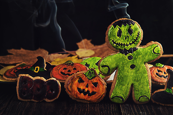 포토 JPG 해외이미지 커피 탁자 디저트 사람없음 장식 컵 파티 쿠키 할로윈 가을 차 달콤 유령 핸드메이드 호러 좀비 해외포토 식기 계절 음료 음식 가구 이벤트 맛 공포 파일형식 이미지허브