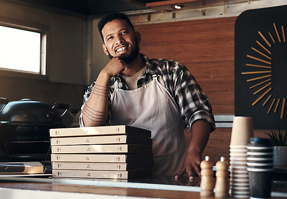 포토 JPG 해외이미지 응시 남자 사업가 성공 한명 웃음 성인 앞모습 상점 턱괴기 카페 사장 직원 자영업 성인남자한명만 소상공인 해외포토 직업 1 시선 뷰포인트 컨셉 비즈니스 모션 표정 사람 경제 상인 남자한명만 성인남자만 파일형식 이미지허브