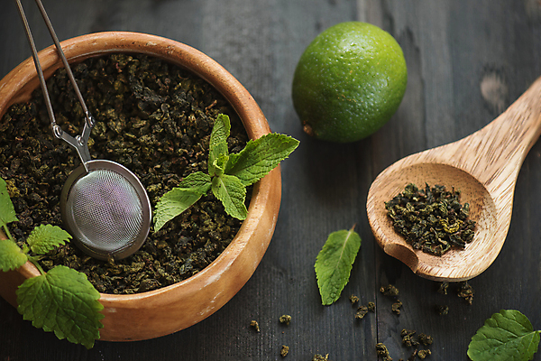 포토 JPG 해외이미지 그릇 잎 티타임 근접촬영 사람없음 라임 나무숟가락 찻잎 차거름망 해외포토 식물 식기 뷰포인트 과일 휴식 차_음료 숟가락 파일형식 이미지허브