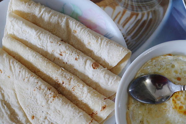 포토 JPG 해외이미지 전통 사람없음 식사 회색 뜨거움 맛 인도인 밀 굽기 밀가루 점심식사 채식주의자 핸드메이드 해외포토 외국인 컬러 컨셉 곡류 동양인 가루 구이 채식 파일형식 이미지허브