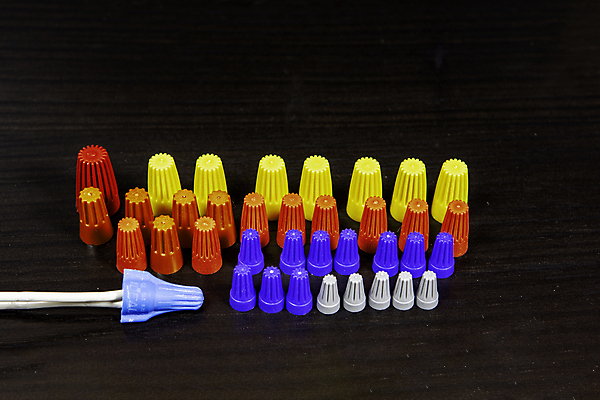 포토 JPG 해외이미지 가정 주택 사람없음 초록색 상자 힘 전선 업무 판넬 구부린 플라스틱 교차로 서비스 구리 벌거벗은 분배 설치 캡모자 현재 배선 해외포토 모자_잡화 길 컬러 컨셉 모션 재질 건물 한자 작업 원소 파일형식 이미지허브