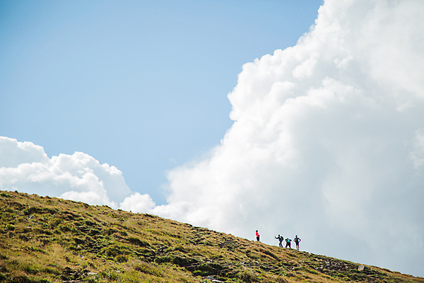 포토 JPG 해외이미지 나무 구름 여행 백그라운드 자연 산 풍경 잔디 사람없음 야외 초록색 여름 태양 우주 환경 맑음 봄 활발 시골 신선 내추럴 수평선 해외포토 자연요소 식물 계절 컬러 컨셉 날씨 생태계 파일형식 이미지허브