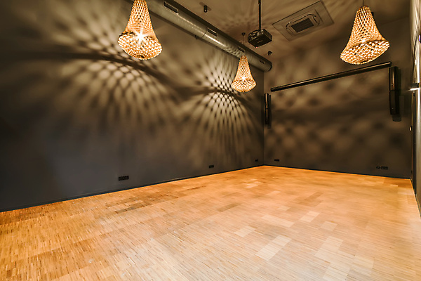 포토 JPG 해외이미지 전등 실내 그림자 사람없음 빛 인테리어 심플 비어있는 해외포토 디자인 조명 내부 파일형식 이미지허브