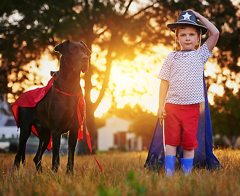 포토 JPG 해외이미지 주간 전신 한마리 남자 반려견 어린이 놀이 함께함 한명 서기 소년 야외 앞모습 친구 반려동물 우정 강아지 망토 즐거움 대형견 소년한명만 해외포토 자연요소 동물 1 감정 뷰포인트 컨셉 관계 모션 사람 개 남자한명만 소년만 파일형식 이미지허브