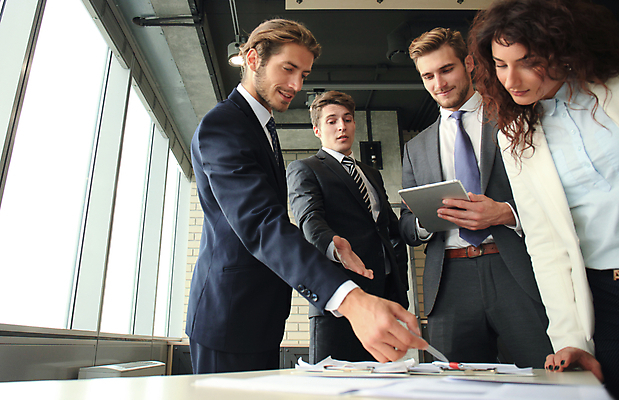 포토 JPG 해외이미지 백인 직업 여자 남자 행복 얼굴 비즈니스 통신 협력 설계 아이디어 함께함 창조 대화 미소 사람 앉기 인종 여러명 성인 컴퓨터 사무실 잡기 업무 비즈니스맨 비즈니스우먼 발표 그룹 계획 토론 동료 경영자 해결 혁명 세미나 브레인스토밍 해외포토 서양인 감정 다수 컨셉 관계 모션 표정 말하기 신체부위 전자제품 작업 직장인 리더 파일형식 이미지허브
