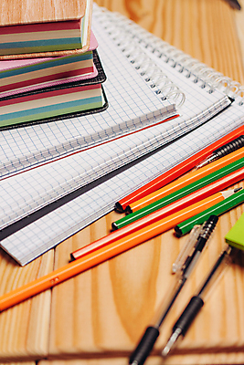 포토 JPG 해외이미지 비즈니스 사람없음 연필 펜 쌓기 다이어리 사무용품 메모지 오브젝트 해외포토 모션 문구용품 학용품 필기구 파일형식 이미지허브