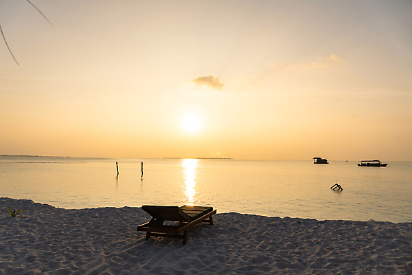 포토 JPG 해외이미지 모래 바다 섬 여행 백그라운드 의자 우산 자연 하늘 호텔 휴가 휴식 사람 풍경 사람없음 야외 물 여름 파란색 태양 맑음 수영 만 고급 그리스 휴양지 선베드 양산 이국적 터키석 파라다이스 해외포토 자연요소 계절 유럽 컬러 가구 컨셉 숙소 날씨 장소 수상스포츠 보석 생태계 파일형식 이미지허브