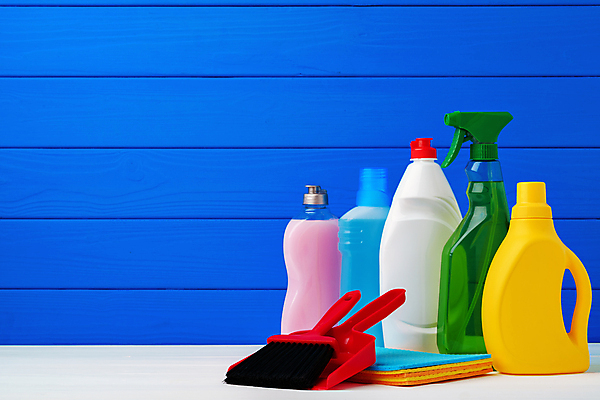 포토 JPG 해외이미지 실내 사람없음 청소도구 빗자루 세제 오브젝트 파란배경 쓰레받기 해외포토 백그라운드 내부 파란색 도구 청소 파일형식 이미지허브