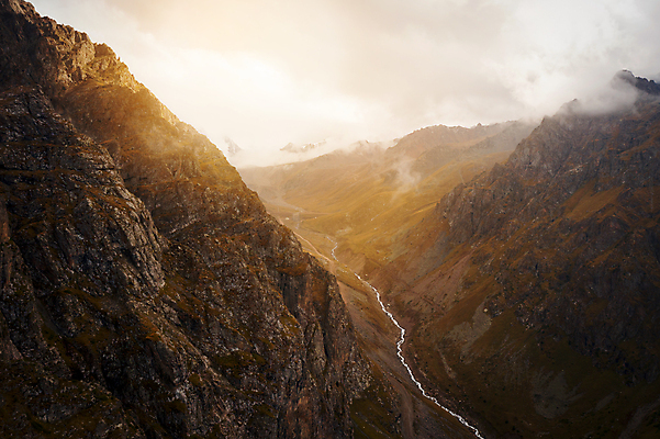 포토 JPG 해외이미지 계절 여행 백그라운드 자연 벽지 하늘 아침 산 사람없음 야외 초록색 빛 강 태양 계곡 미국 일몰 새벽 등산 트래킹 하이킹 저녁 언덕 알프스 내추럴 산악지대 절정 페루 해외포토 주간 자연요소 유럽 컬러 북아메리카 레저 노을 남아메리카 야간 생태계 파일형식 이미지허브