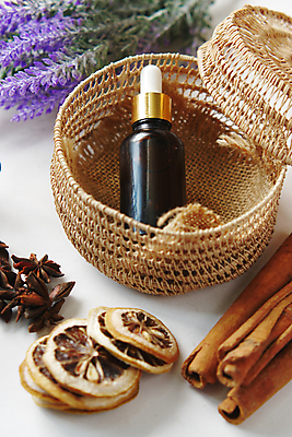 포토 JPG 해외이미지 잎 크리스마스 오렌지 탁자 귤 건조 건강 사람없음 장식 수확 원형 액체 과수원 굽기 레몬 허브 향신료 아로마 향 시나몬 에센스 해외포토 도형 식물 기념일 가구 농업 과일 화장품 구이 향미료 파일형식 이미지허브