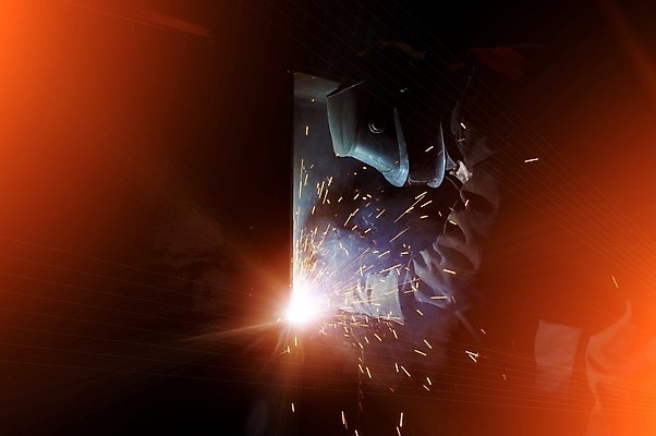 포토 JPG 해외이미지 식물 산업 별 이동 컨셉 공장 모션 불 추상 불꽃 노동자 가면 미술 사람없음 파란색 빛 우주 금속 검은색 어둠 에너지 업무 보호 야간 철 용접 용접공 철강 효과 해외포토 자연요소 직업 컬러 무늬 공업 재질 문화예술 작업 파일형식 이미지허브