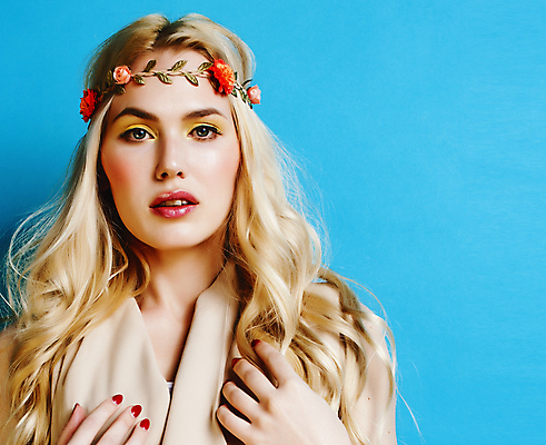 포토 JPG 해외이미지 모델 1 헤어스타일 드레스 여자 얼굴 포즈 친절 한명 사람 성인 금발 뷰티 유행 놀람 낭만 수확 골동품 흰색 반지 화려 재산 황금 고급 우아함 보석 그리스 부드러움 그리스인 고립 여신 진짜 스타일 해외포토 서양인 옷 감정 유럽 컬러 컨셉 농업 장신구 표정 신체부위 금융 감각 광석 파일형식 이미지허브