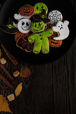 포토 JPG 해외이미지 탁자 디저트 사람없음 장식 파티 쿠키 할로윈 가을 달콤 유령 박쥐 핸드메이드 호러 좀비 해외포토 계절 음식 가구 포유류 이벤트 맛 공포 파일형식 이미지허브