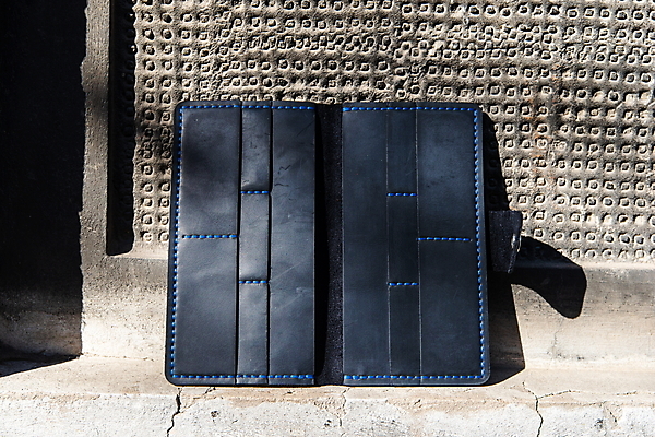 포토 JPG 해외이미지 디자인 여자 백그라운드 컨셉 돈 가방 비즈니스 장신구 미술 사람없음 금융 파란색 세트 갈색 유행 검은색 어둠 오픈 화려 지갑 클래식 우아함 닫기 상품 주머니 가죽 수집 피부 오브젝트 질감 소매 내추럴 핸드메이드 스타일 힙스터 해외포토 잡화 패션 컬러 모션 문화예술 사람 신체부위 경제 재산 파일형식 이미지허브