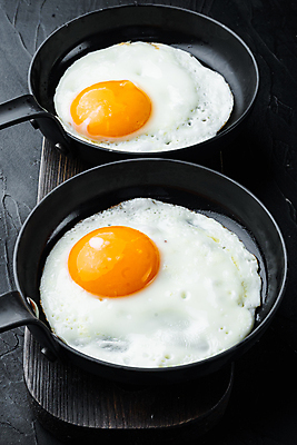 포토 JPG 해외이미지 음식 사람없음 하이앵글 계란 프라이팬 계란프라이 계란요리 해외포토 뷰포인트 주방용품 요리 알 파일형식 이미지허브