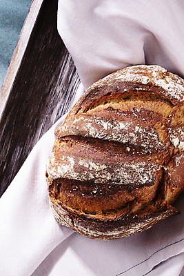 포토 JPG 해외이미지 음식 백그라운드 다이어트 건강 사람없음 목재 갈색 식사 빵집 껍질 흰색 시골 신선 원형 황금 정상 낟알 자르기 밀 굽기 먹기 유기농 밀가루 덩어리 번 제빵사 핸드메이드 호밀 해외포토 도형 나무 직업 웰빙 빵 컬러 재료 모션 곡류 상점 가루 구이 파일형식 이미지허브