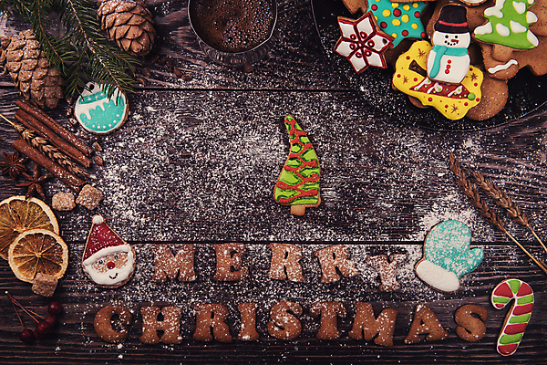 포토 JPG 해외이미지 크리스마스 실내 사람없음 쿠키 슈가파우더 크리스마스트리모양쿠키 진저쿠키 나무배경 해외포토 기념일 백그라운드 디저트 내부 파일형식 이미지허브