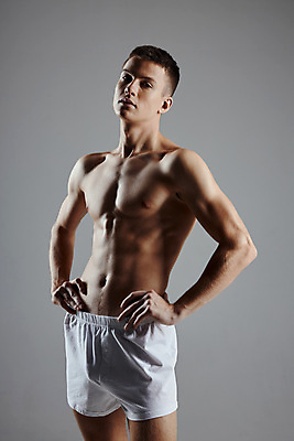 포토 JPG 해외이미지 백인 남자 허리손 포즈 회색배경 실내 한명 상반신 성인 옆모습 근육질 성인남자한명만 바디프로필 해외포토 서양인 1 뷰포인트 백그라운드 근육 사람 내부 헬스 회색 몸매 남자한명만 성인남자만 파일형식 이미지허브