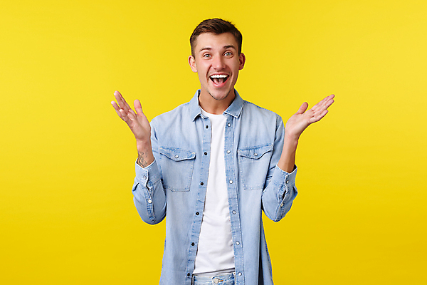 포토 JPG 해외이미지 백인 모델 학생 라이프스타일 헤어스타일 옷 남자 행복 감정 얼굴 백그라운드 비즈니스 한명 미소 사람 성인 여름 쇼핑 금발 사무실 노란색 유행 기쁨 표현 업무 자신감 치아 종업원 만족 긍정 칭찬 스타일 해외포토 서양인 직업 1 계절 컬러 컨셉 표정 생활 신체부위 작업 소화기관 파일형식 이미지허브