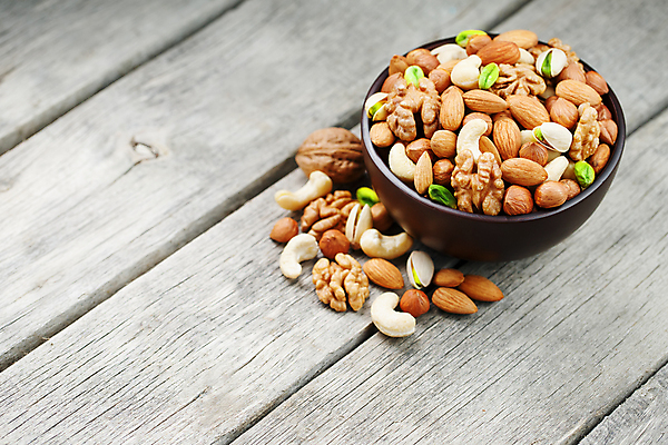 포토 JPG 해외이미지 그릇 접시 사람없음 견과류 호두 아몬드 나무탁자 캐슈넛 피스타치오 헤이즐넛 개암 해외포토 식기 열매 탁자 파일형식 이미지허브