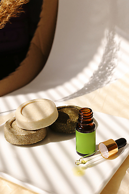 포토 JPG 해외이미지 모양 라이프스타일 재료 휴식 건강 사람없음 치료 위생용품 뷰티 화장품 블록 회색 흰색 신선 바 상품 피부 순수 오브젝트 친환경 유기농 향기 아로마 비누 아로마테라피 내추럴 고체 바디케어 샤워실 위생관리 피펫 핸드메이드 해외포토 웰빙 컬러 생활용품 컨셉 의학 실험기구 관리 생활 신체부위 환경 냄새 테라피 샤워시설 파일형식 이미지허브