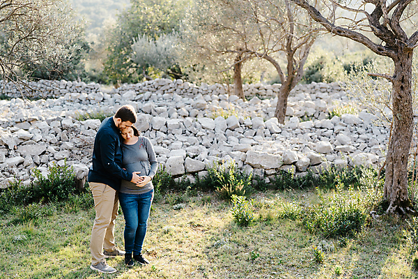 포토 JPG 해외이미지 나무 공원 행복 잎 꽃무늬 가족 포옹 자연 엄마 함께함 건강 관리 서기 야외 두명 목재 초록색 부모 희망 임산부 임신 나뭇가지 시골 아기 잡기 기다림 아빠 숲 땅 암초 땅바닥 그리너리 해외포토 식물 공공시설 꽃 감정 컬러 컨셉 무늬 재료 관계 안기 모션 바닥 사람 생태계 파일형식 트랜드컬러 이미지허브