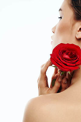 포토 JPG 해외이미지 백인 여자 포즈 한명 들기 상반신 성인 뒷모습 화장 뷰티 장미 성인여자한명만 해외포토 서양인 1 꽃 뷰포인트 모션 사람 여자한명만 성인여자만 파일형식 이미지허브