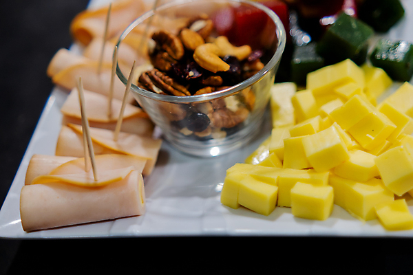 포토 JPG 해외이미지 접시 음식 조각 다이어트 재료 유리 멕시코 건강 종류 사람없음 검은색 신선 달콤 맛 큐브 오브젝트 주사위 서빙 아몬드 젤리 이쑤시개 내추럴 백자 핸드메이드 맛있는 해외포토 식기 컬러 컨셉 북아메리카 재질 디저트 견과류 도자기 파일형식 이미지허브