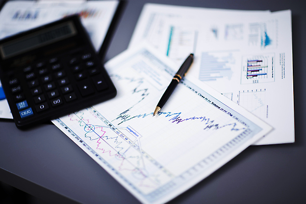 포토 JPG 해외이미지 비즈니스 통계 그래프 사람없음 그래픽 금융 경제 볼펜 자료 정보 주식 분석 보고서 투자 감시 회계 주식거래 주식시장 주식표 목차 해외포토 컨셉 펜 거래 파일형식 이미지허브