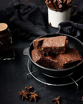 포토 JPG 해외이미지 검은배경 디저트 사람없음 초콜릿 달콤 브라우니 해외포토 음식 백그라운드 검은색 맛 파일형식 이미지허브