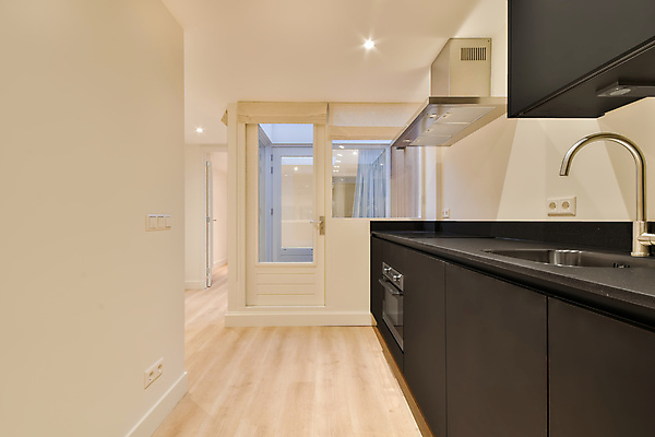 포토 JPG 해외이미지 실내 사람없음 인테리어 문 주방 싱크대 심플 환풍기 해외포토 디자인 내부 장비 개수대 파일형식 이미지허브