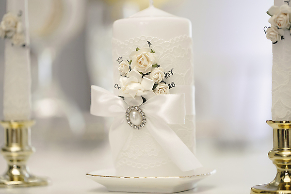 포토 JPG 해외이미지 꽃 리본 초 사람없음 아웃포커스 화려 촛대 결혼소품 팬던트 해외포토 식물 결혼 컨셉 촬영기법 오브젝트 파일형식 이미지허브